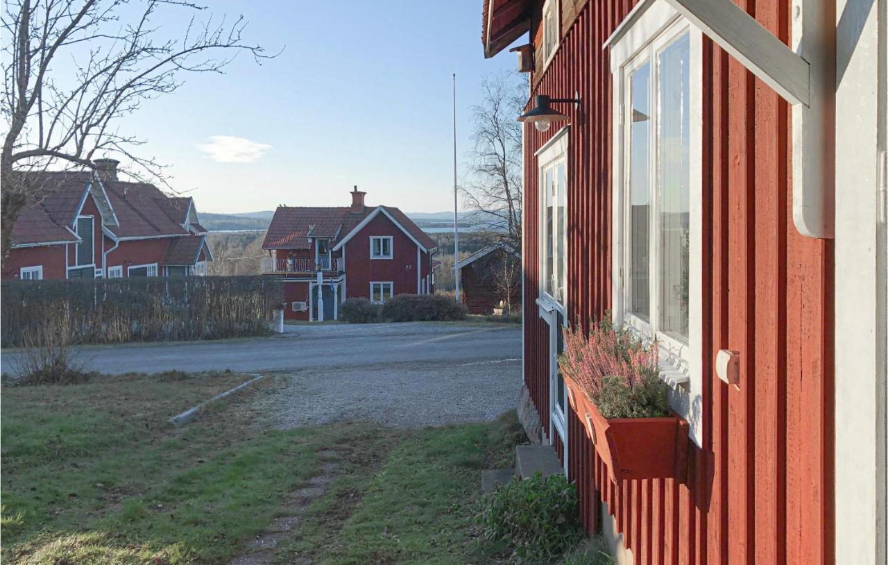 Cozy Home In Raettvik With Kitchen Kültér fotó