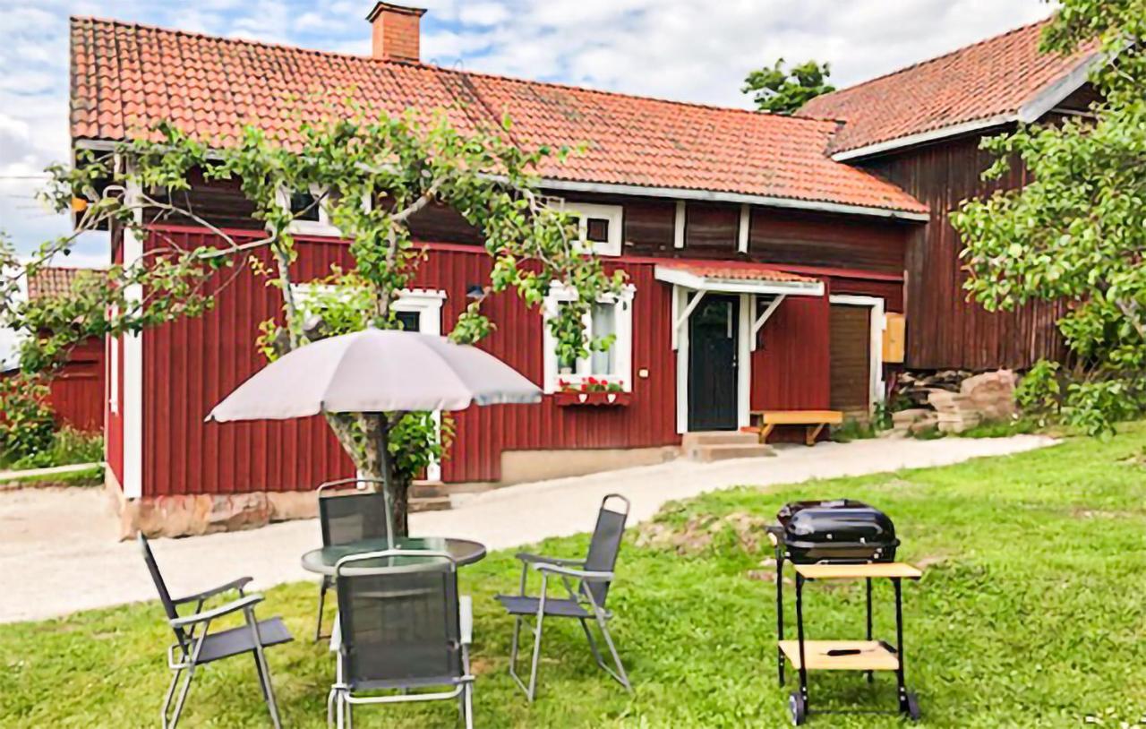 Cozy Home In Raettvik With Kitchen Kültér fotó